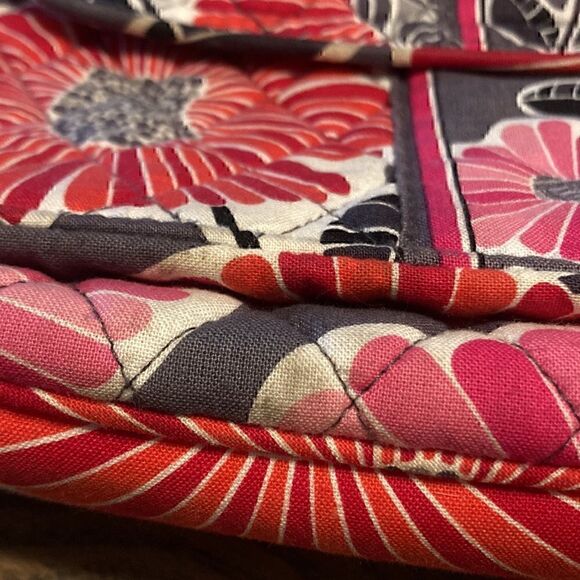 Vera Bradley mail bag - Picture 12 of 12